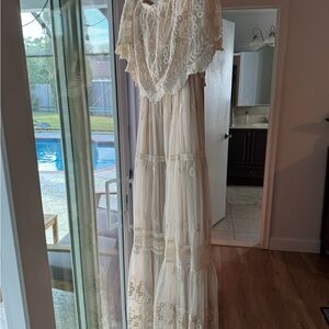 Elegant Lace Maxi Dress